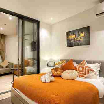 Pattaya Beach · THE Edge Base High-End Ocean View Pool Apartment · Direct Beach Access ·Homestay Rooms