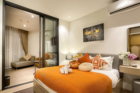 รูปภาพของหาดพัทยา · THE Edge  BASEอพาร์ทเมนต์หรูพร้อมสระว่ายน้ำวิวทะเล · ทางเข้าชายหาดโดยตรง