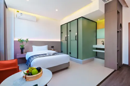 Yuecheng Film and Television Intelligent Hotel (Dali High speed Railway Station Branch)