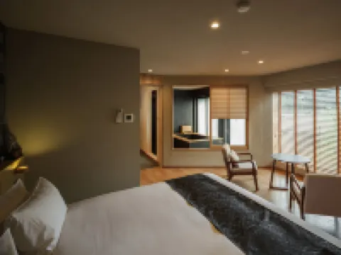 Hakonehibarino hot spring hotel Hotels near Hakone Venetian Glass Museum (Glass Forest)