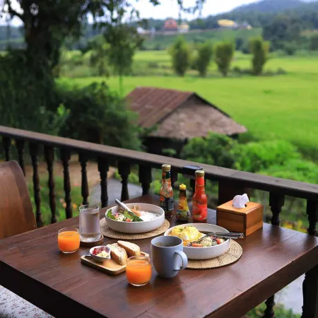 Sang Poy Cottage
