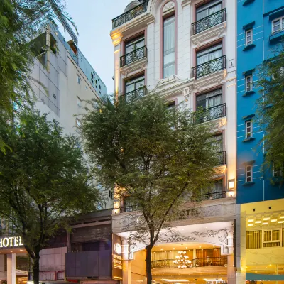 Nesta Hotel Saigon Отели рядом с достопримечательностью «Дворец Воссоединения»
