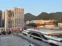 Hongyang Hotel (Tongren Railway Station) Hotels near Tongren Railway Station