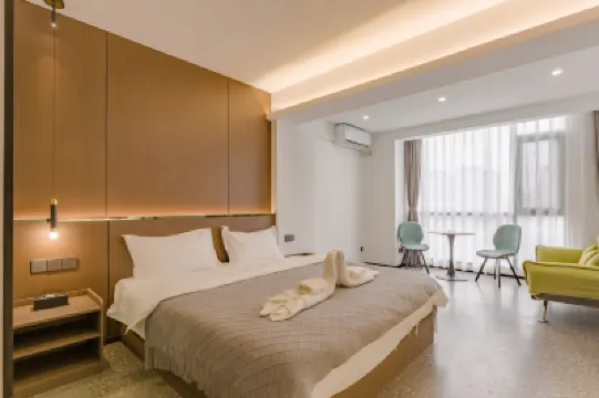 景洪靜心佳園酒店（曼聽公園總佛寺店） 鄰近曼聽御花園的酒店