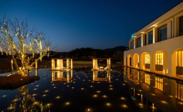 Nanjing Danxi · Zhenzhuquan Hot Springs Lakeside Mountain Lodge