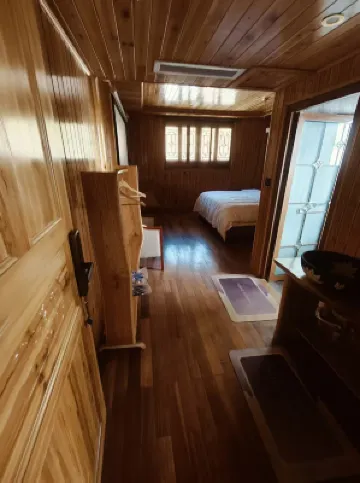 Resource Jinshan Manor Hotels in Ziyuan