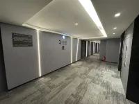 Hub Hotel Xintai - Cheap