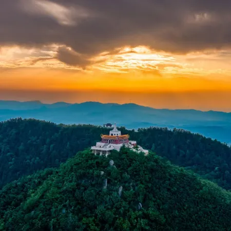 Shaoshan Love Shaoshan Talk · Mountain Scenery Courtyard Resort Garden B&B