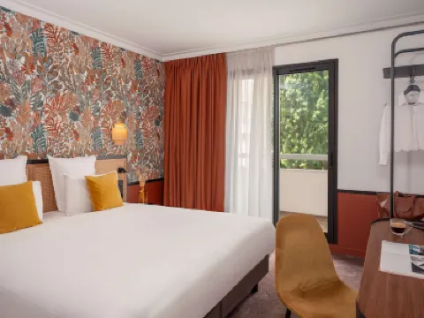 Mercure Paris Boulogne Pont de Saint Cloud Hotels near Saint-Cloud National Estate