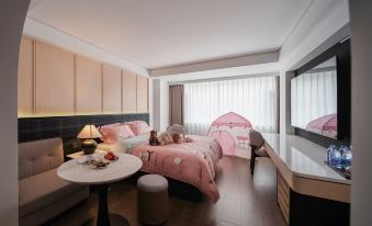 Anman Flower Room Hotel (Kunming Railway Station)