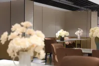 Shunjing Huating Hotel (Maoming Youcheng Tenth Road)