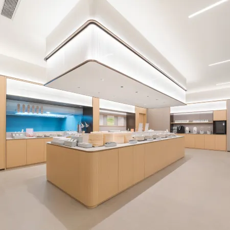 Full Season Hotel (Xinxiang Economic Development Zone Pingyuan Lake Park Branch)