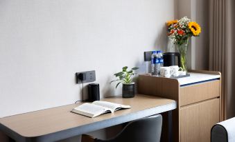 Zhesu Select Hotel (Yangquan Riverside Street)