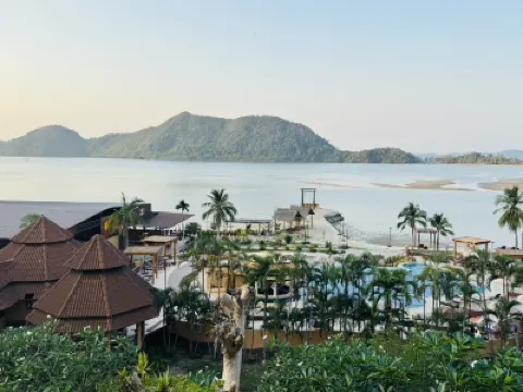 The Aiyapura Koh Chang Hotels near Wat Klong Son