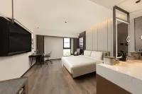 Atour Hotel (Shanghai Pudong Gutang Road Metro Station)