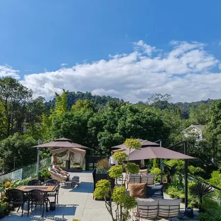 Mount Qingcheng Liuhe · Bisu Wenquan Homestay