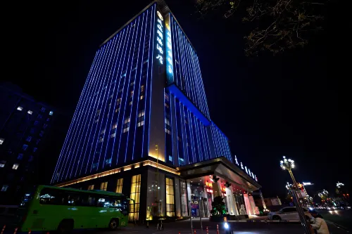 DAZHENG INTERNATIONAL HOTEL - balcony