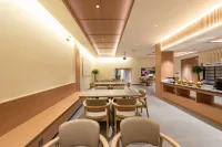 瀑拾瀾▪GRAVIA懸空泳池▪藝術飯店（黃果樹瀑布景區店） - 早餐