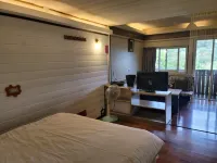 Qingjing Hefengli Lakeside Bistro - ที่มีบาร์