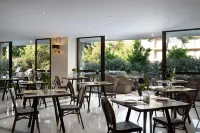 Athenian Riviera Hotel & Suites - Завтрак