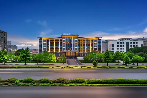 EZZI HOTEL