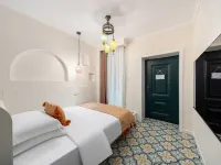 Bajianli Homestay (Yining Airport Liuxing Street) فنادق في إي نينغ
