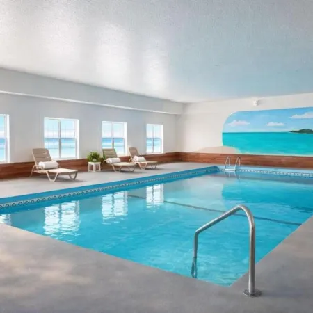Iron Mountain Inn & Suites MI US 2