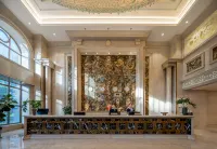 Xichang Jinhu Hotel (Qionghai Wetland Park & Torch Square Branch) - Bergblick