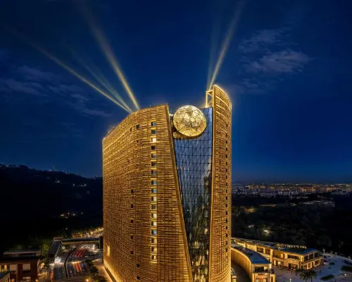 The 13 Palace Hotels near Cotai