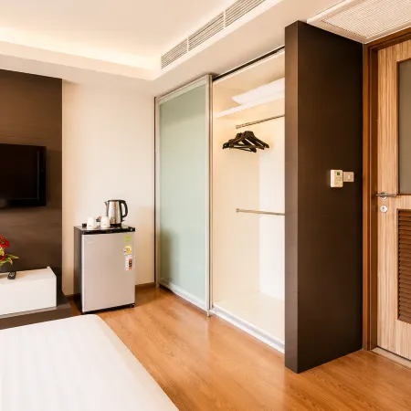 Olive Hotel & Residence Bangkok Sukhumvit 101 near True Digital Park Отели рядом с достопримечательностью «Станция Удом Сук»