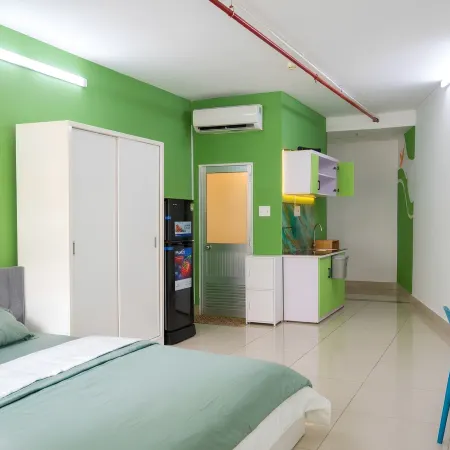MyRoom - The Green Nest Nguyen Van Troi Отели рядом с достопримечательностью «Цюань 3»