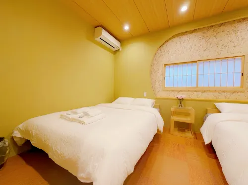 Serene Waves Court 201, 5 minute walk to the station , 1 stop to Tsutenkaku Tower and Namba - บริการรถรับส่ง