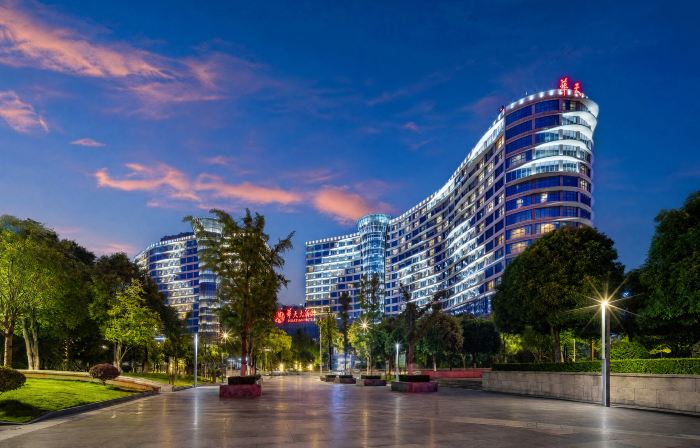 Huatian Hotel