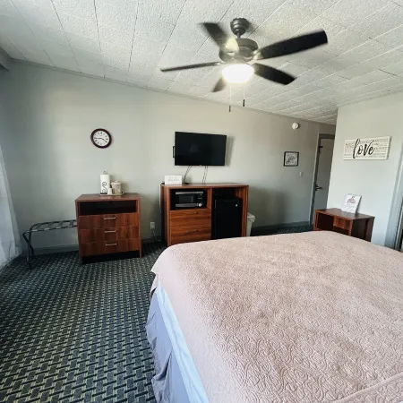 7 Gables Motel Burnside Near Somerset US 27
