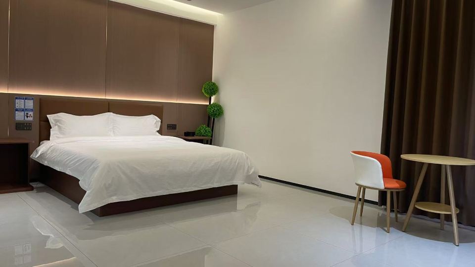 Hongyuan Yiju Hotel