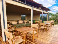 Asama Serengeti Camp - bar