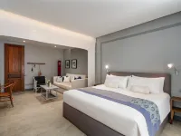 Sala Lanna Chiang Mai Hotels near Wat Gate