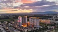 Tekes Hengtong W Hotel - Pet friendly