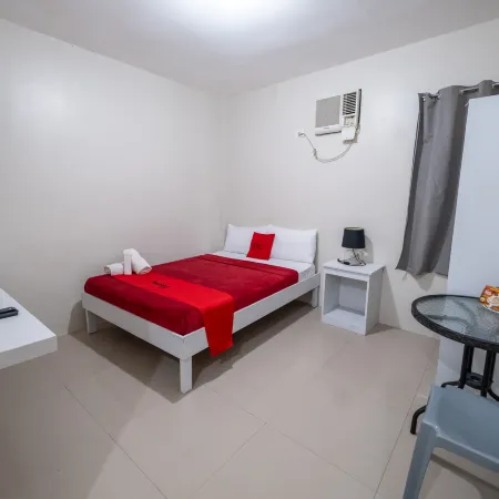 RedDoorz Plus @ Casa Lucia Sindalan San Fernando City Pampanga