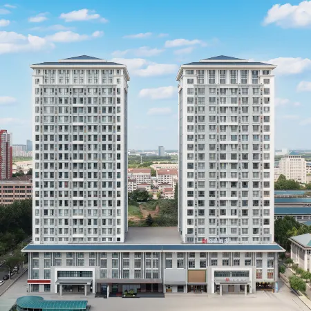Borrman Hotel (Baoding East Station Heda New District)