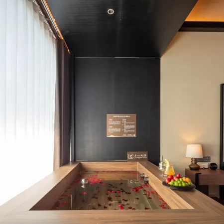 Lan Yue Hot Spring Garden Hotel