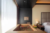 Lan Yue Hot Spring Garden Hotel - pet friendly