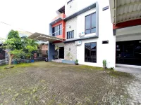 Urbanview Sibayak House near Stasiun Kediri - 3 ดาว