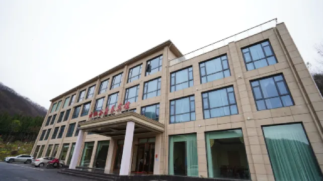 Yunqi Valley Health Hotel