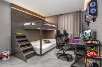 Quanbo E-sports Hotel, Central Square (Two Rivers and Four Lakes Scenic Area)