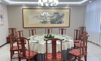 Huayi Selected Hotel (Rizhao High tech Zone Talent Store)