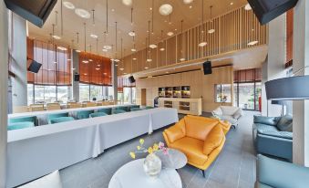 Chengdu Wenjiang Right Bank Swan Lake Homestay