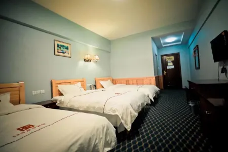 Daocheng Business Hotel 88 Отели рядом с достопримечательностью «Banghe and Sela»