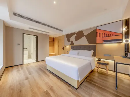 jinjiang-Chonpines Hotel·（Yunfu Xinxing Juncheng Square Store）