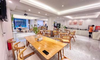 Mi Ying Mi Le Swimming Pool Parent-child Vacation Camping Garden Homestay